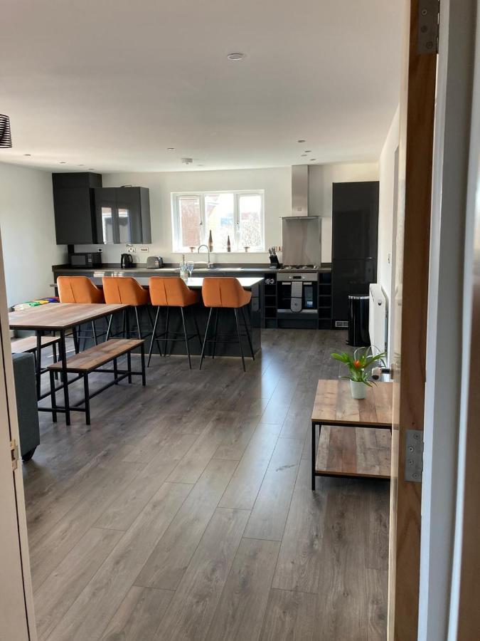 Spacious Newly Built Apartment Rhos On Sea, Colwyn Bay المظهر الخارجي الصورة